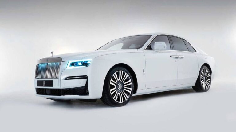 Rolls Royce Price in Pakistan: A Detailed Guide to Luxury Models and Ownership Costs