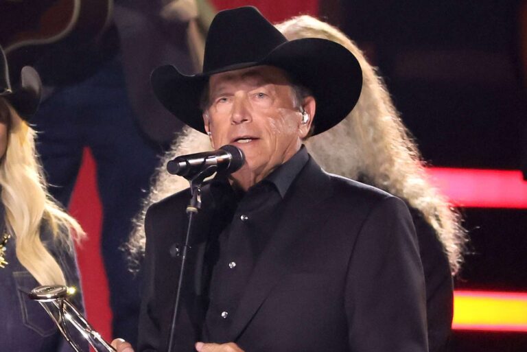 CMA Awards 2024 : George Strait honored with CMA Lifetime Achievement Award