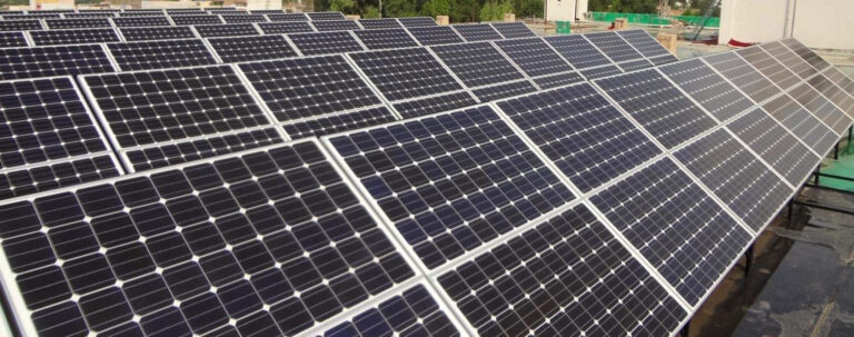 Govt mulls slashing rooftop solar buyback tariff to Rs7.5-11 per unit  